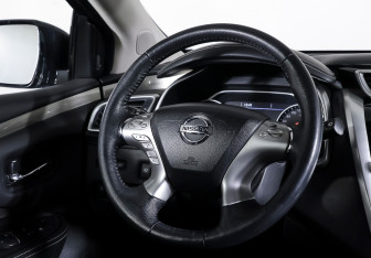 Подержанный автомобиль Nissan Murano Suv 2018 года (16 фото)
