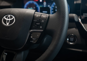 Новый Toyota Camry Sedan 2025 (29 фото)