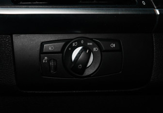 Подержанный автомобиль BMW X6 2010 года (20 фото)