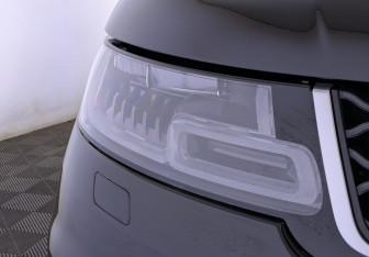 Подержанный автомобиль Land Rover Range Rover Sport 2018 года (17 фото)