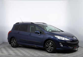 Подержанный автомобиль Peugeot 308 Wagon 2008 года (3 фото)