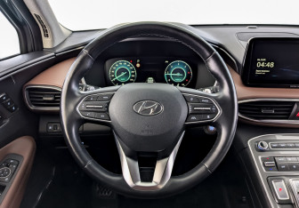 Подержанный автомобиль Hyundai Santa Fe 2022 года (21 фото)