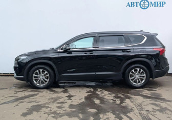 Подержанный автомобиль Hyundai Santa Fe 2021 года (8 фото)