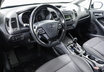 Подержанный автомобиль Kia Cerato Sedan 2018 года (7 фото)