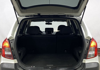 Подержанный автомобиль Opel Antara 2014 года (9 фото)