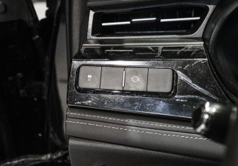 Подержанный автомобиль Omoda S5 2024 года (15 фото)