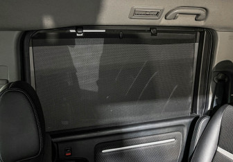 Подержанный автомобиль Honda Stepwgn 2018 года (17 фото)