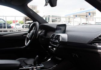 Подержанный автомобиль BMW X3 2021 года (11 фото)