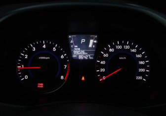 Подержанный автомобиль Hyundai Solaris Hatchback 2011 года (12 фото)