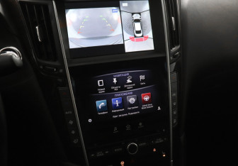 Подержанный автомобиль Infiniti Q50 2014 года (12 фото)