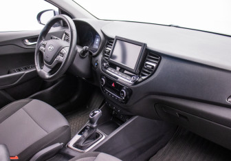 Подержанный автомобиль Hyundai Solaris Sedan 2020 года (10 фото)
