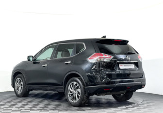 Подержанный автомобиль Nissan X-Trail 2017 года (7 фото)