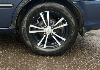 Подержанный автомобиль Hyundai Accent Sedan 2008 года (15 фото)