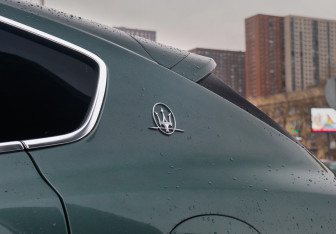 Подержанный автомобиль Maserati Levante 2021 года (38 фото)