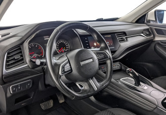 Подержанный автомобиль Haval F7 2019 года (14 фото)