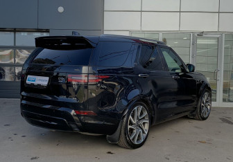 Подержанный автомобиль Land Rover Discovery 2019 года (6 фото)