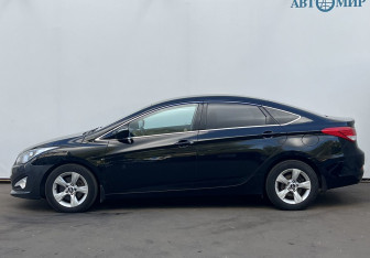 Подержанный автомобиль Hyundai i40 Sedan 2014 года (8 фото)