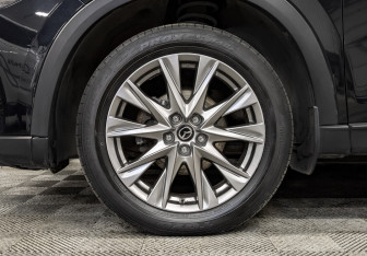 Подержанный автомобиль Mazda CX-5 2020 года (17 фото)