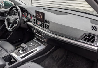 Подержанный автомобиль Audi Q5 2019 года (13 фото)