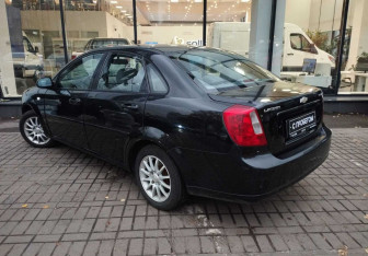 Подержанный автомобиль Chevrolet Lacetti Sedan 2008 года (6 фото)