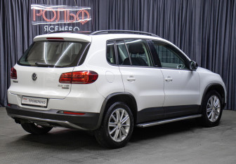 Подержанный автомобиль Volkswagen Tiguan 2016 года (5 фото)
