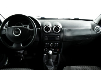 Подержанный автомобиль LADA (ВАЗ) Largus Wagon 2017 года (9 фото)