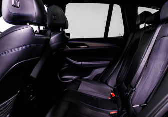 Подержанный автомобиль BMW X3 2019 года (13 фото)