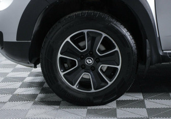 Подержанный автомобиль Renault Duster 2020 года (5 фото)