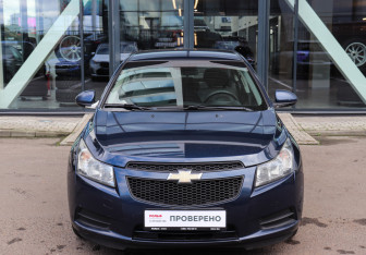Подержанный автомобиль Chevrolet Cruze Sedan 2011 года (2 фото)