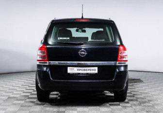Подержанный автомобиль Opel Zafira Compactvan 2014 года (6 фото)