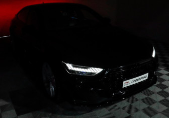 Подержанный автомобиль Audi A7 2020 года (22 фото)