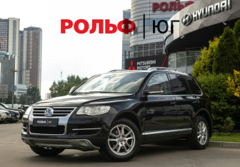 Подержанный автомобиль Volkswagen Touareg 2008 года (13 фото)