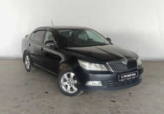Подержанный автомобиль Skoda Octavia Liftback 2011 года (3 фото)