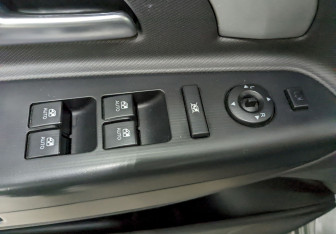 Подержанный автомобиль Kia Ceed Hatchback 2012 года (12 фото)