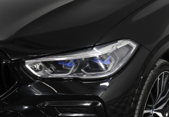Подержанный автомобиль BMW X6 2021 года (7 фото)