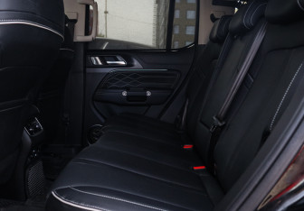 Подержанный автомобиль Tank 300 2023 года (8 фото)