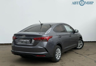 Подержанный автомобиль Hyundai Solaris Sedan 2021 года (8 фото)