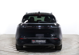 Подержанный автомобиль Voyah Free 2023 года (6 фото)