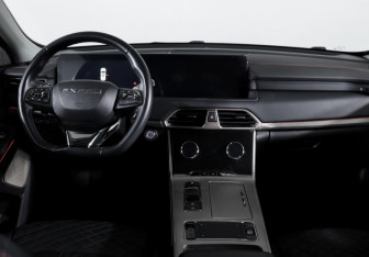 Подержанный автомобиль Exeed TXL 2022 года (12 фото)