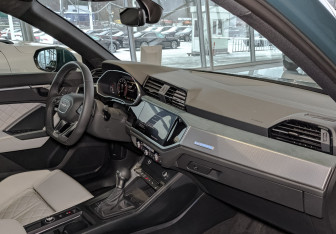Новый Audi Q3 2025 (9 фото)
