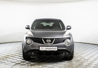 Подержанный автомобиль Nissan Juke 2013 года (2 фото)