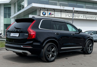 Подержанный автомобиль Volvo XC90 2018 года (5 фото)