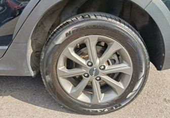 Подержанный автомобиль Kia Rio Sedan 2022 года (13 фото)