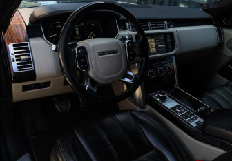 Подержанный автомобиль Land Rover Range Rover 2014 года (21 фото)