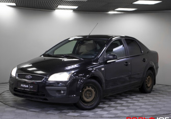 Подержанный автомобиль Ford Focus Sedan 2006 года (21 фото)