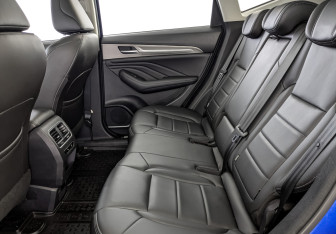 Подержанный автомобиль Haval F7 2019 года (18 фото)