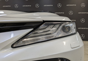 Подержанный автомобиль Toyota Camry Sedan 2021 года (11 фото)