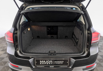 Подержанный автомобиль Volkswagen Tiguan 2015 года (10 фото)