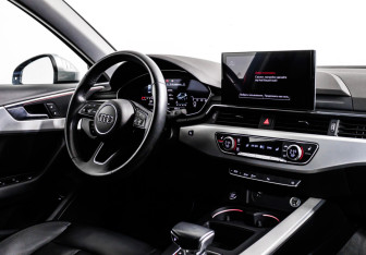 Подержанный автомобиль Audi A4 Sedan 2020 года (9 фото)