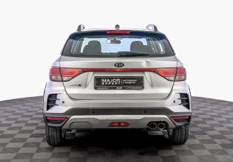 Подержанный автомобиль Kia Rio Hatchback 2021 года (6 фото)